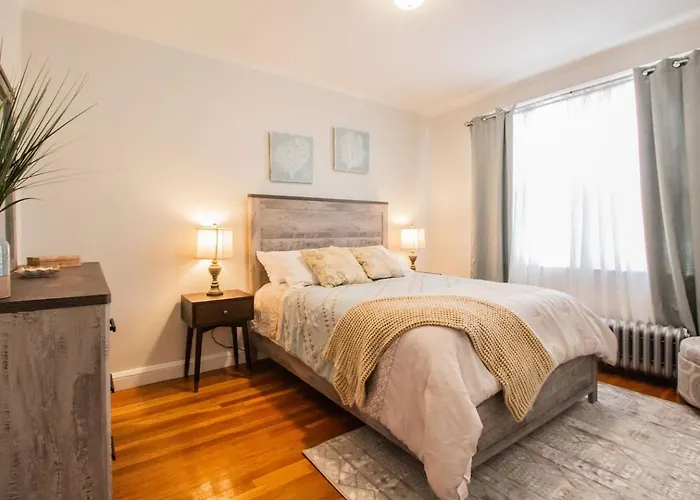 Renovated 2Bed, 05 Mile To Longwood Med Hospital