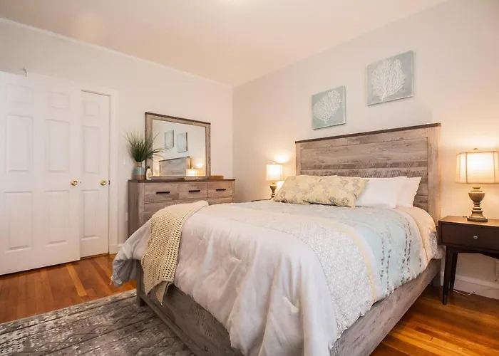 Renovated 2Bed, 05 Mile To Longwood Med Hospital