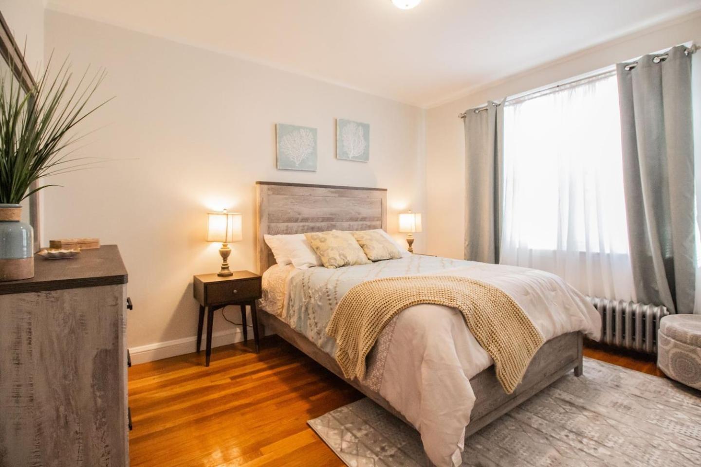Renovated 2bed, 05 Mile To Longwood Med Hospital Apartment