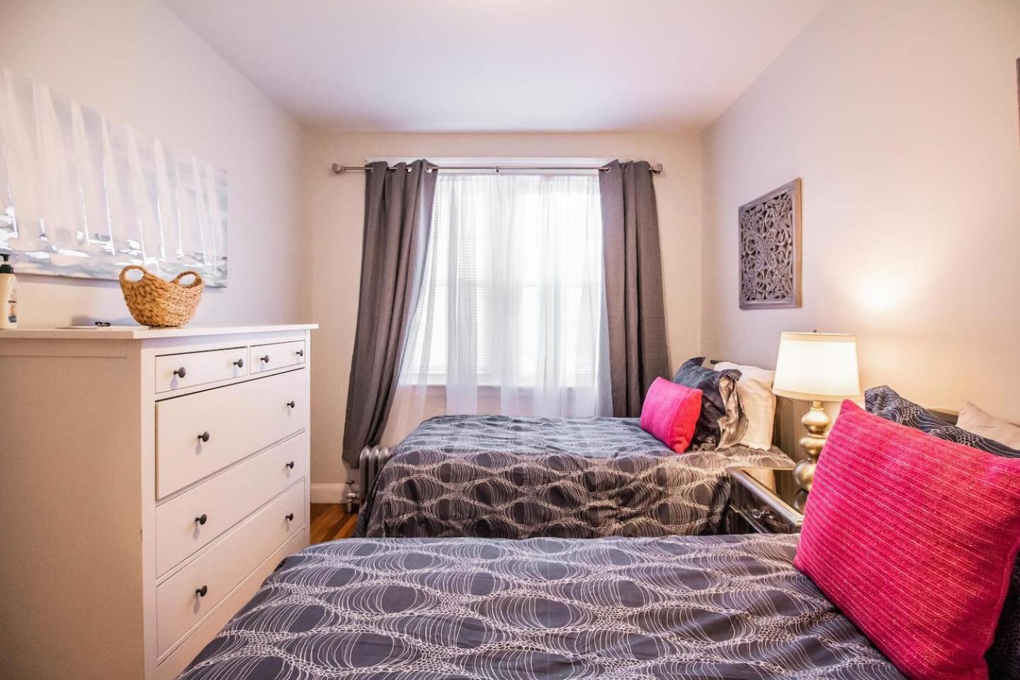 Renovated 2bed, 05 Mile To Longwood Med Hospital Apartment *